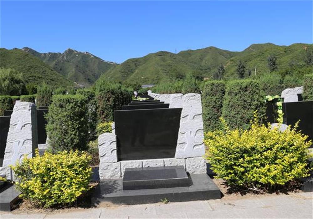 陵园墓地